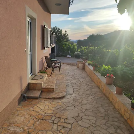 Antonela Apartman